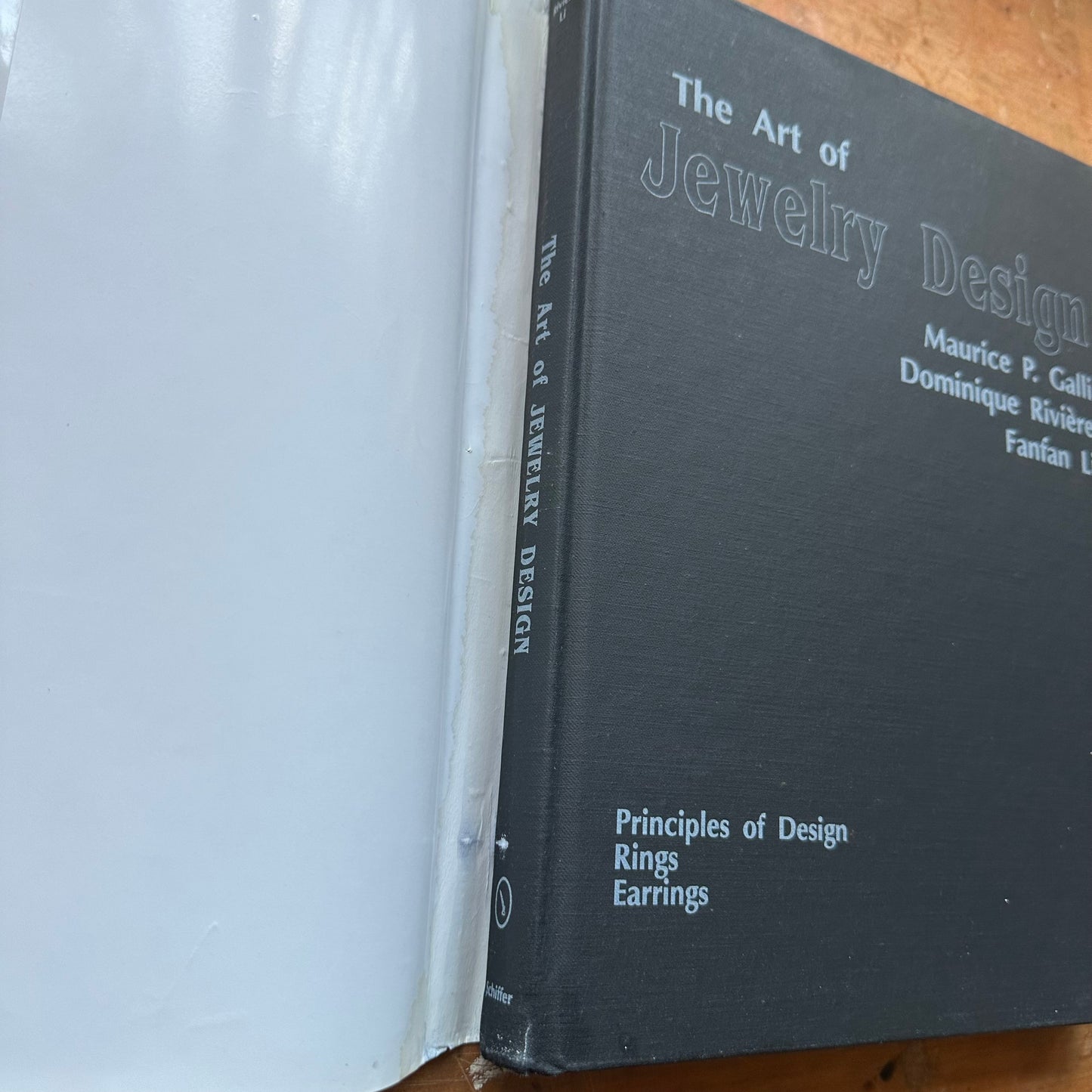 The Art of Jewelry Design: Principles of Design, Rings and Earrings by Maurice P. Galli, Dominique Rivière, and Fanfan Li