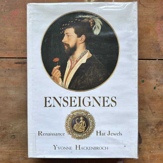 Enseignes: Renaissance Hat Jewels by Yvonne Hackenbroc