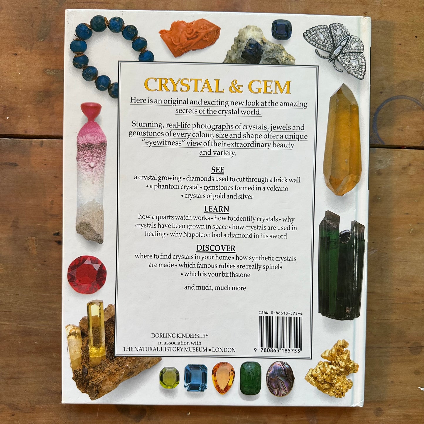 Crystal & Gem - Eyewitness Guide