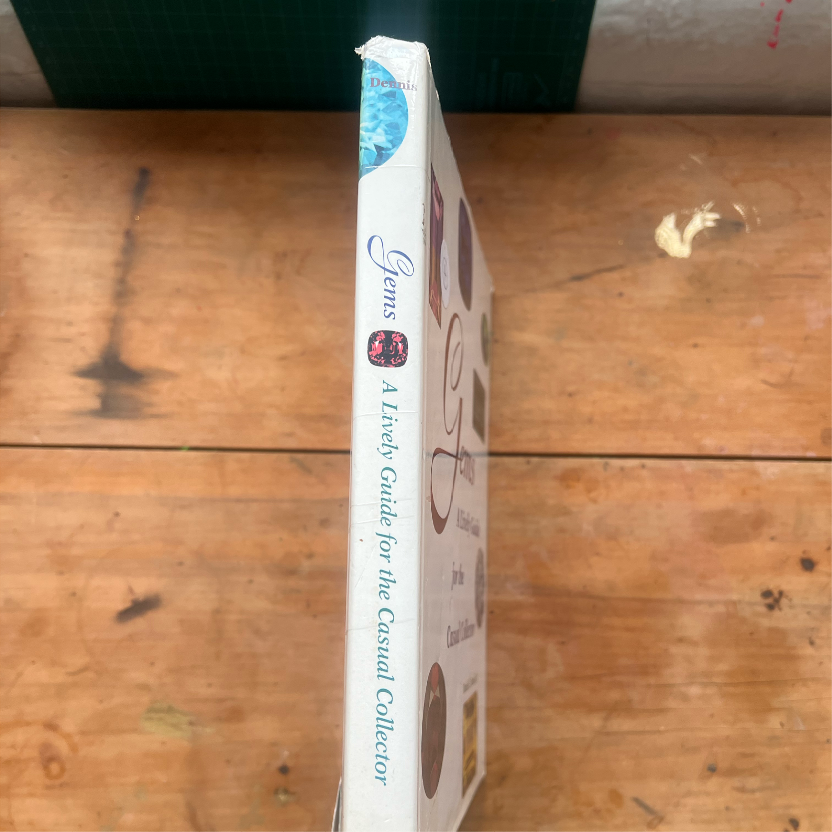 Gems - A lively guide for the casual collector